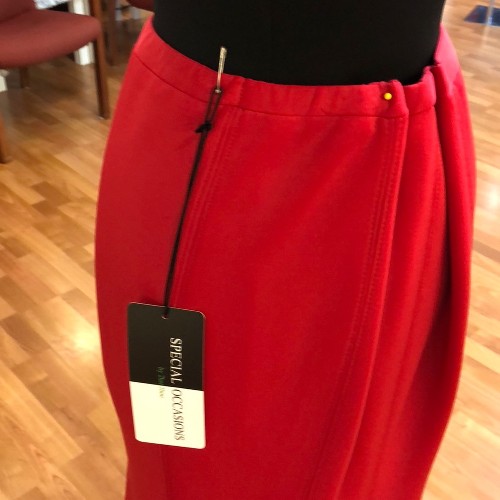 Women’s casual skirt, red - Picture 4 of 5